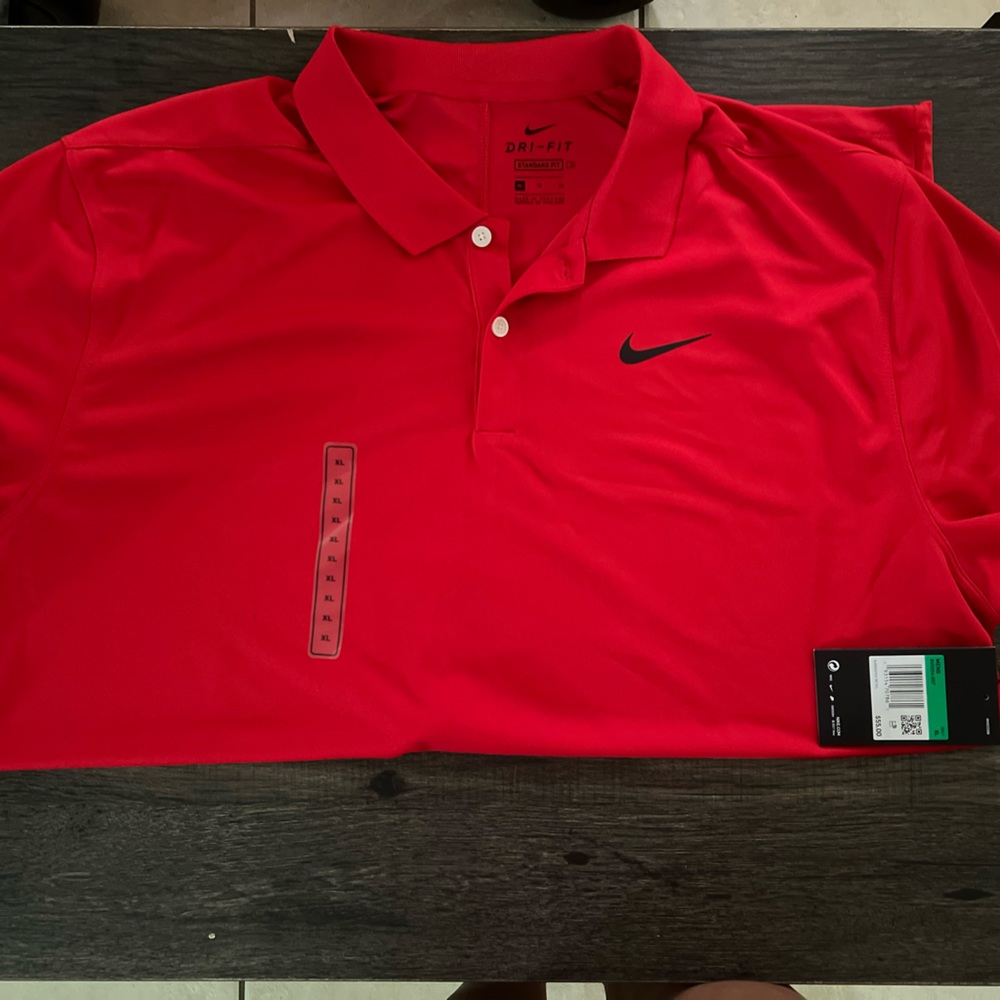 Nike drifit collard